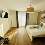 Haus Stadler - Self Check-in Bed & Breakfast 3*