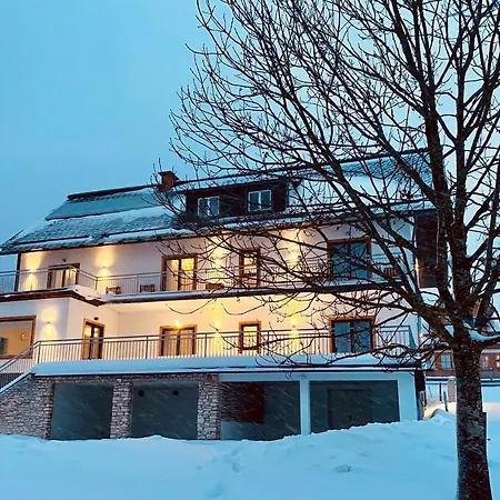 Haus Stadler - Self Check-in Bed & Breakfast