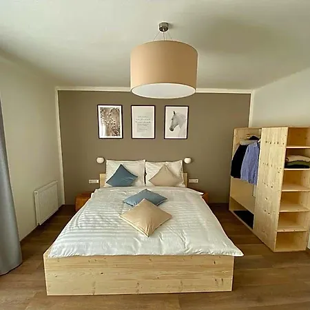 Haus Stadler - Self Check-in Bed & Breakfast