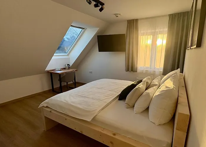 Haus Stadler - Self Check-in Bed and Breakfast